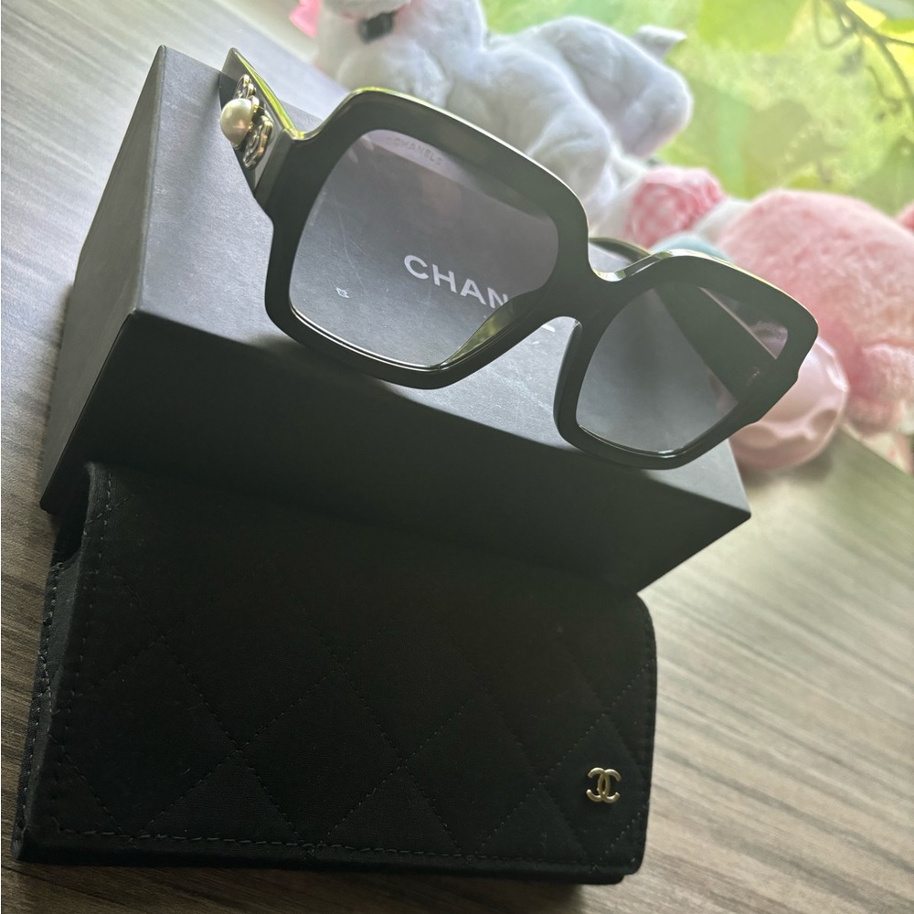 Chanel square sunglasses acetate black - Picture 2 of 5